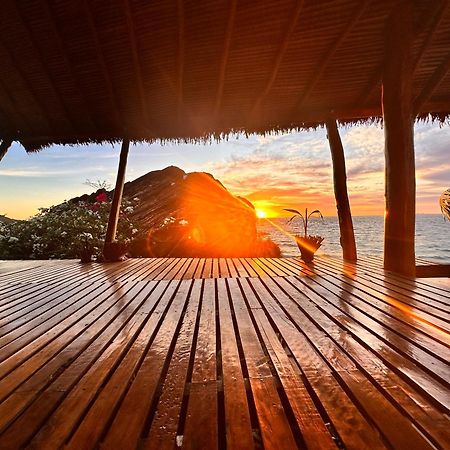 Shambala Madagascar: Beachfront Lodge And Adventures Ambolobozo エクステリア 写真