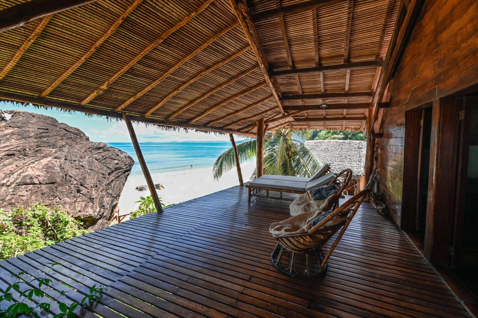 Shambala Madagascar: Beachfront Lodge And Adventures Ambolobozo エクステリア 写真