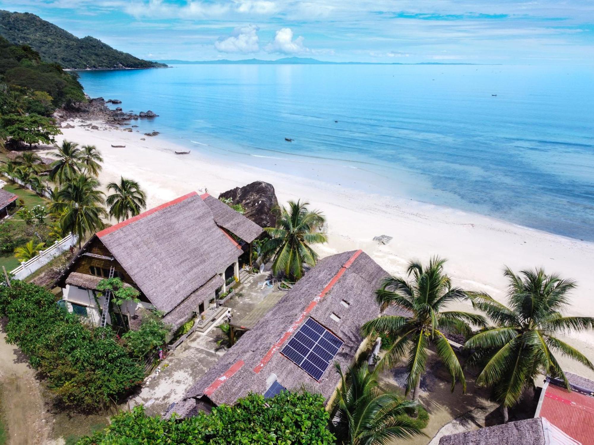 Shambala Madagascar: Beachfront Lodge And Adventures Ambolobozo エクステリア 写真