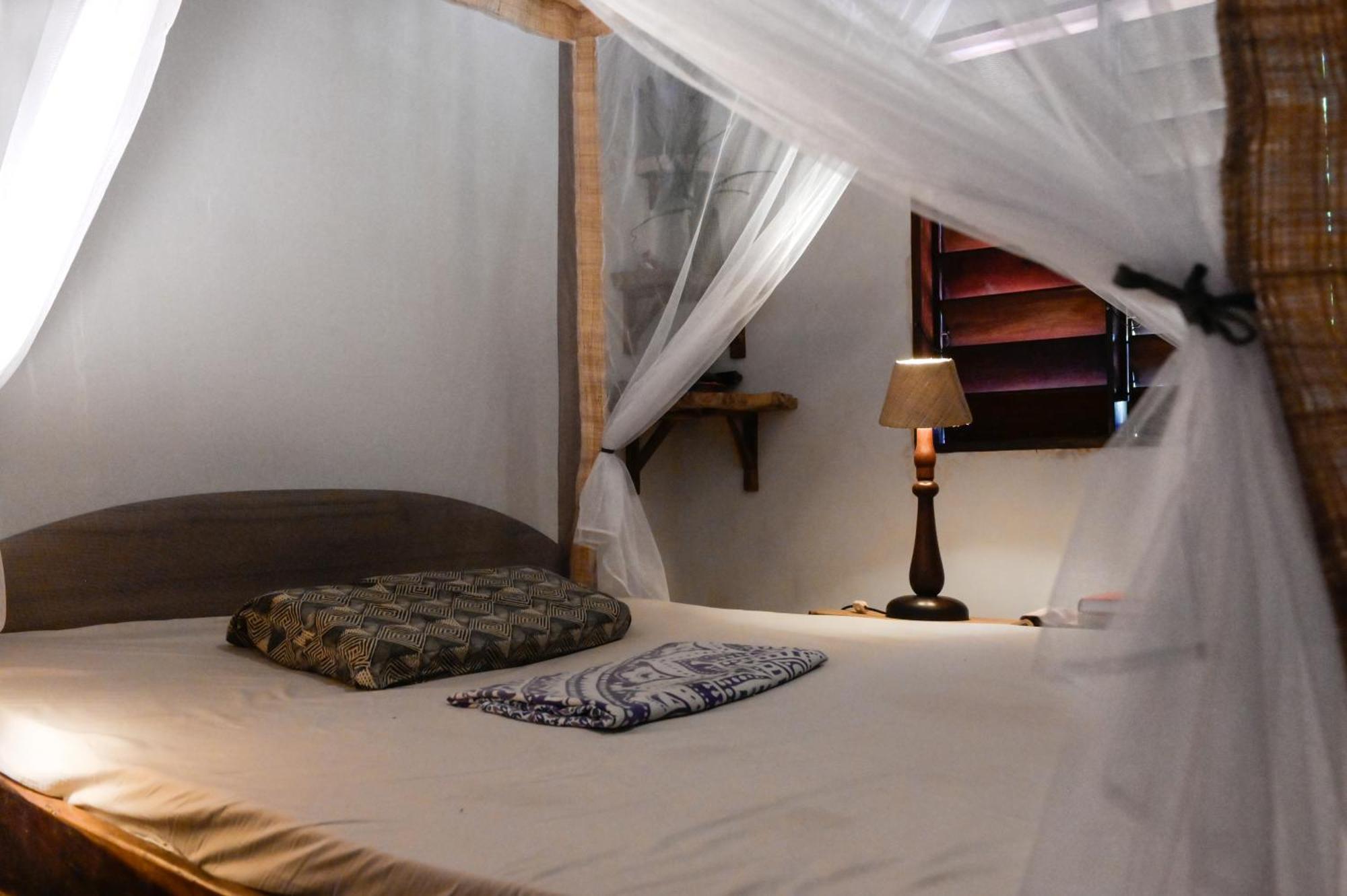 Shambala Madagascar: Beachfront Lodge And Adventures Ambolobozo エクステリア 写真