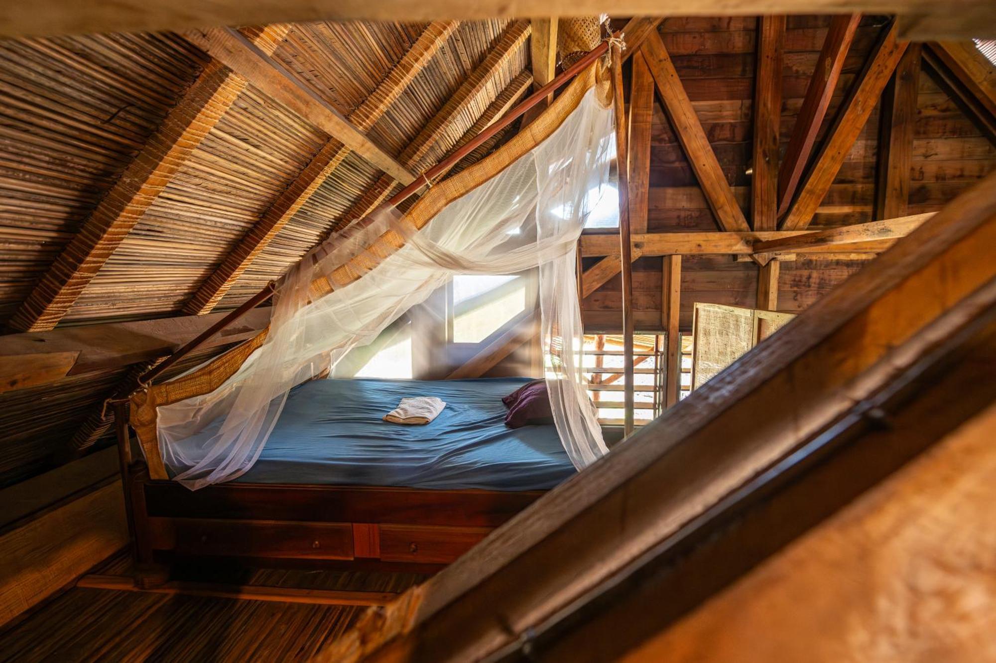 Shambala Madagascar: Beachfront Lodge And Adventures Ambolobozo エクステリア 写真