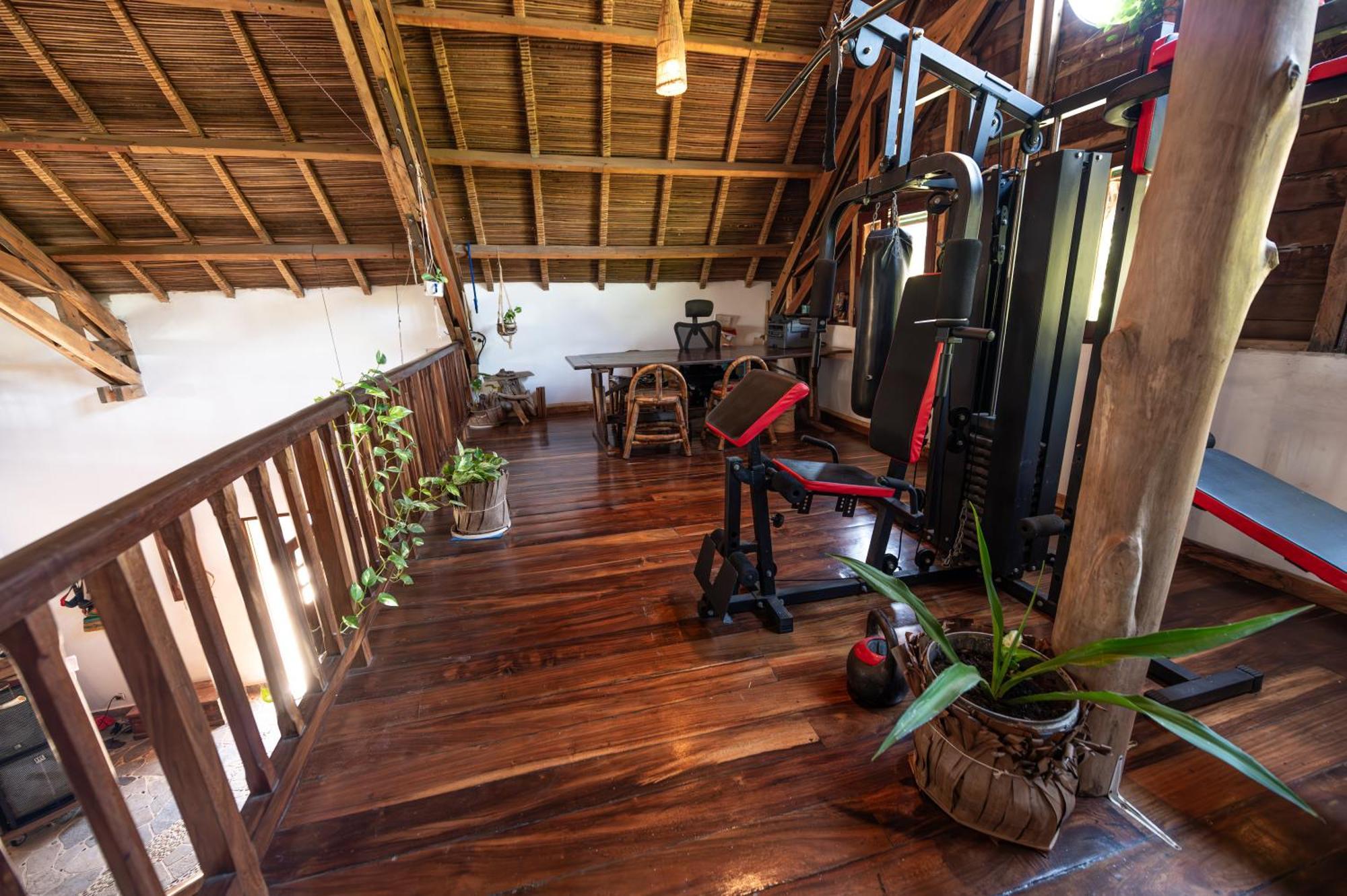 Shambala Madagascar: Beachfront Lodge And Adventures Ambolobozo エクステリア 写真